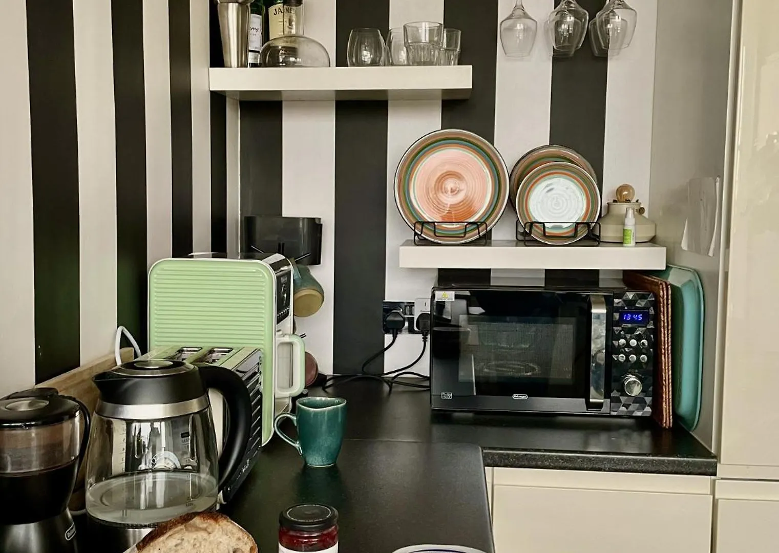 Stylish Room At London Fields With Amazing City View